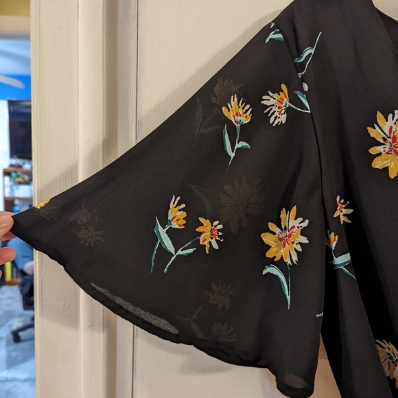 Vintage Flowered Pantsuit - Picture 5 of 8